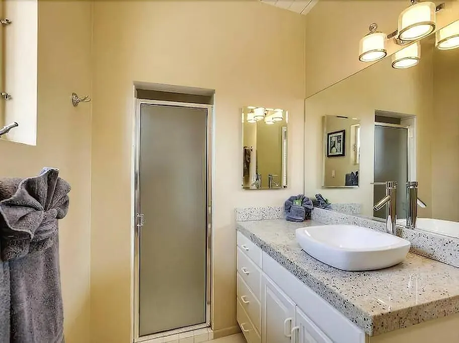 Serene 4 Bed 3 Bath Heated Pool Natural Backyard Heart Of Palm Springs Nyaraló
